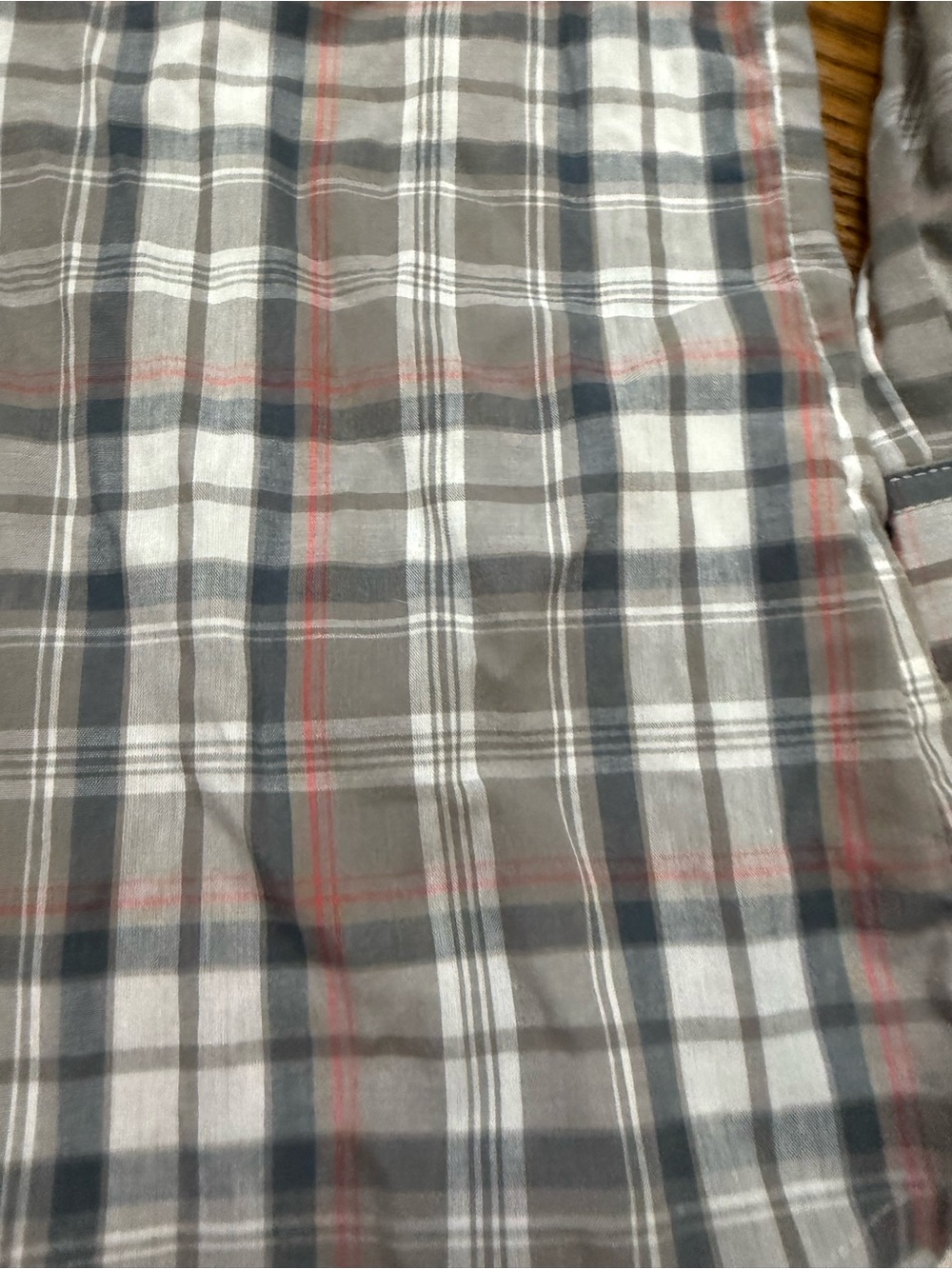 Wrangler Men's Plaid Button-Down Shirt in Gray and Brown Pearl Snapped - Picture 6 of 6